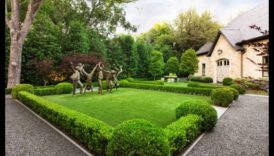 5 الطريقة الصحيحة لـ لإضفاء السحر في مساحتك الشخصية من في كل مكان زينة سامي 6 سحر الحديقة: إضفاء السحر على مساحتك الخاصة من خلال ديكور أنيق