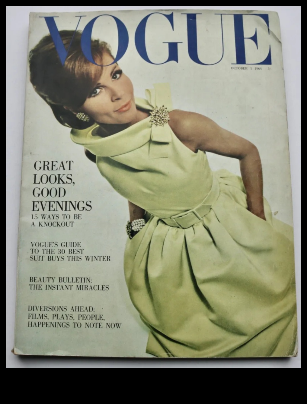 Vintage Vogue: ملابس أنيقة مستوحاة من ماضي الموضة
