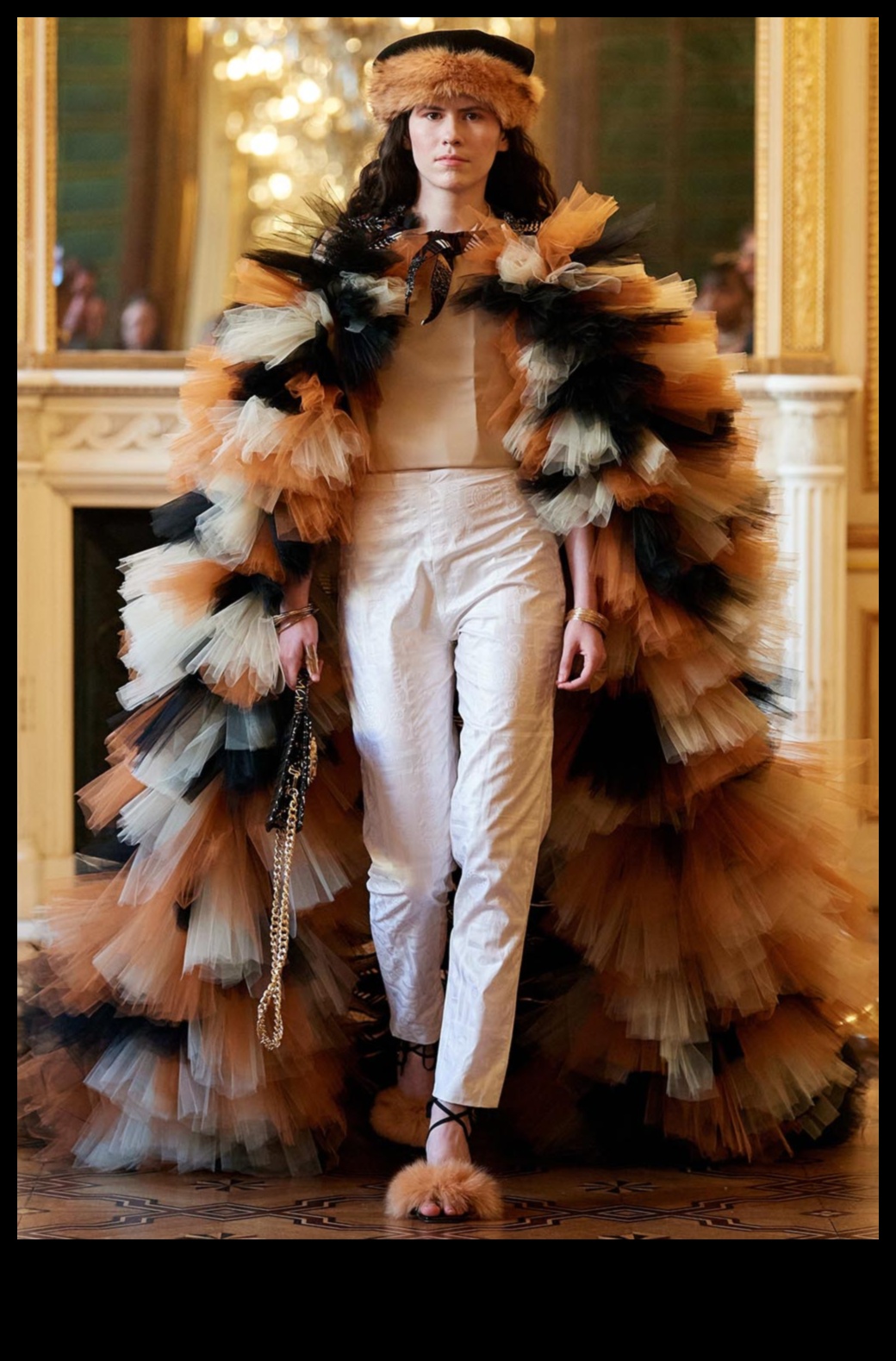 أضواء المدينة، مرتفعات الموضة: الارتفاع في الأناقة الحضرية