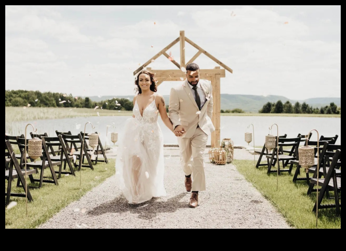 الرومانسية الريفية: لمسة عصرية على الطراز الريفي الأنيق 1 الرومانسية الريفية: إلهامات الريف في الموضة